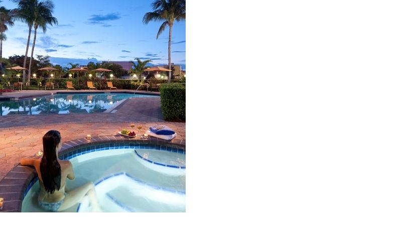 Courtyard By Marriott Fort Lauderdale East / Lauderdale-By-The-Sea Exterior photo