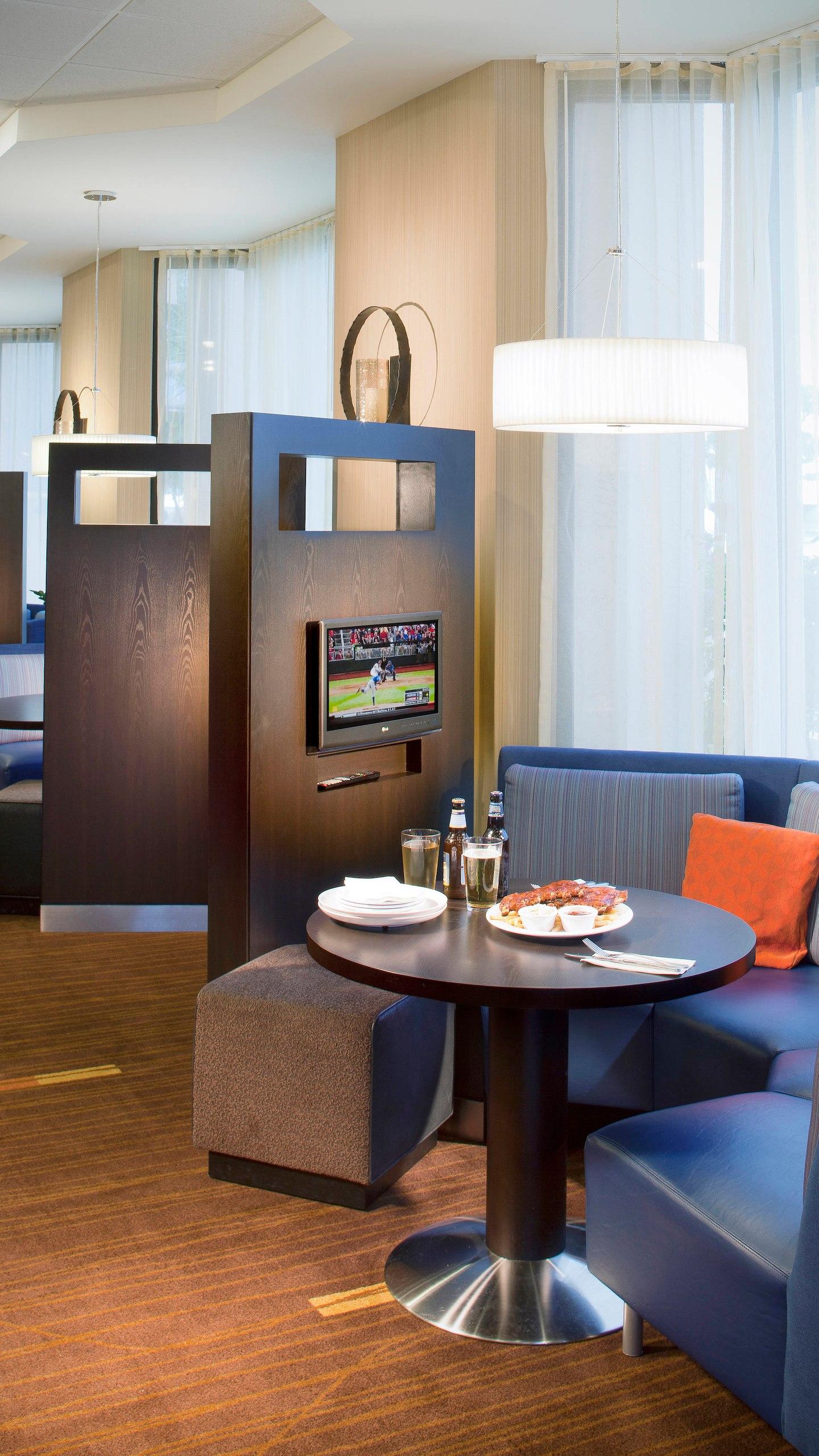 Courtyard By Marriott Fort Lauderdale East / Lauderdale-By-The-Sea Exterior photo
