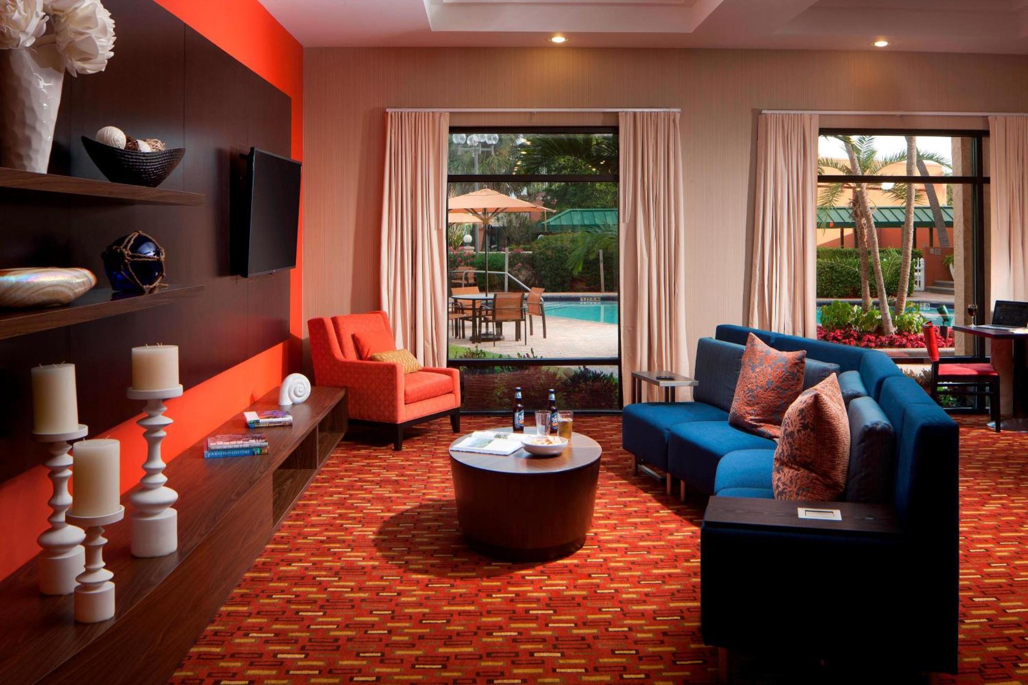 Courtyard By Marriott Fort Lauderdale East / Lauderdale-By-The-Sea Exterior photo