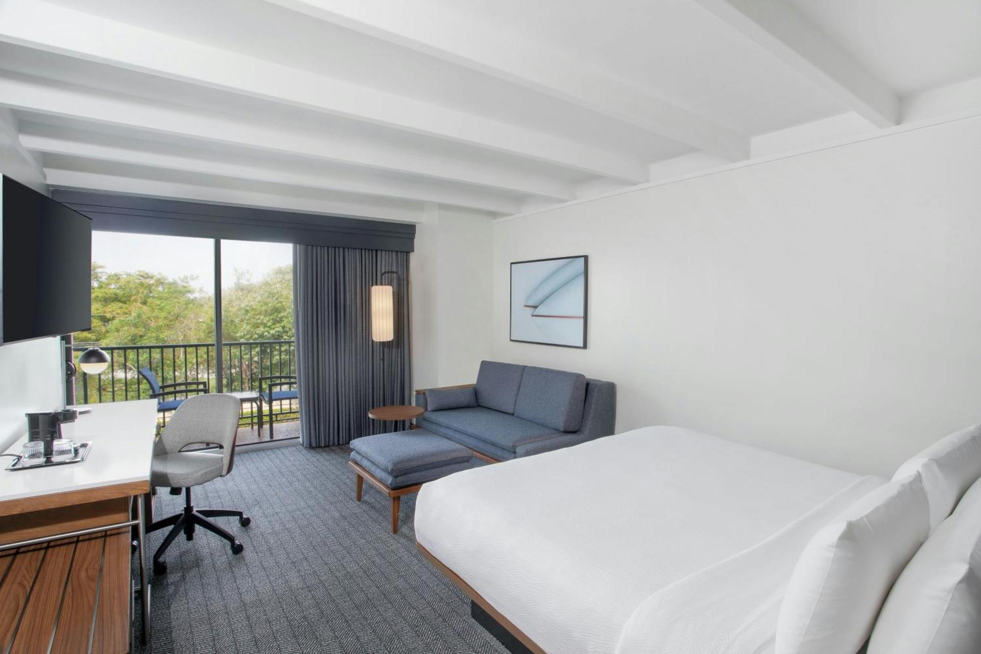 Courtyard By Marriott Fort Lauderdale East / Lauderdale-By-The-Sea Exterior photo