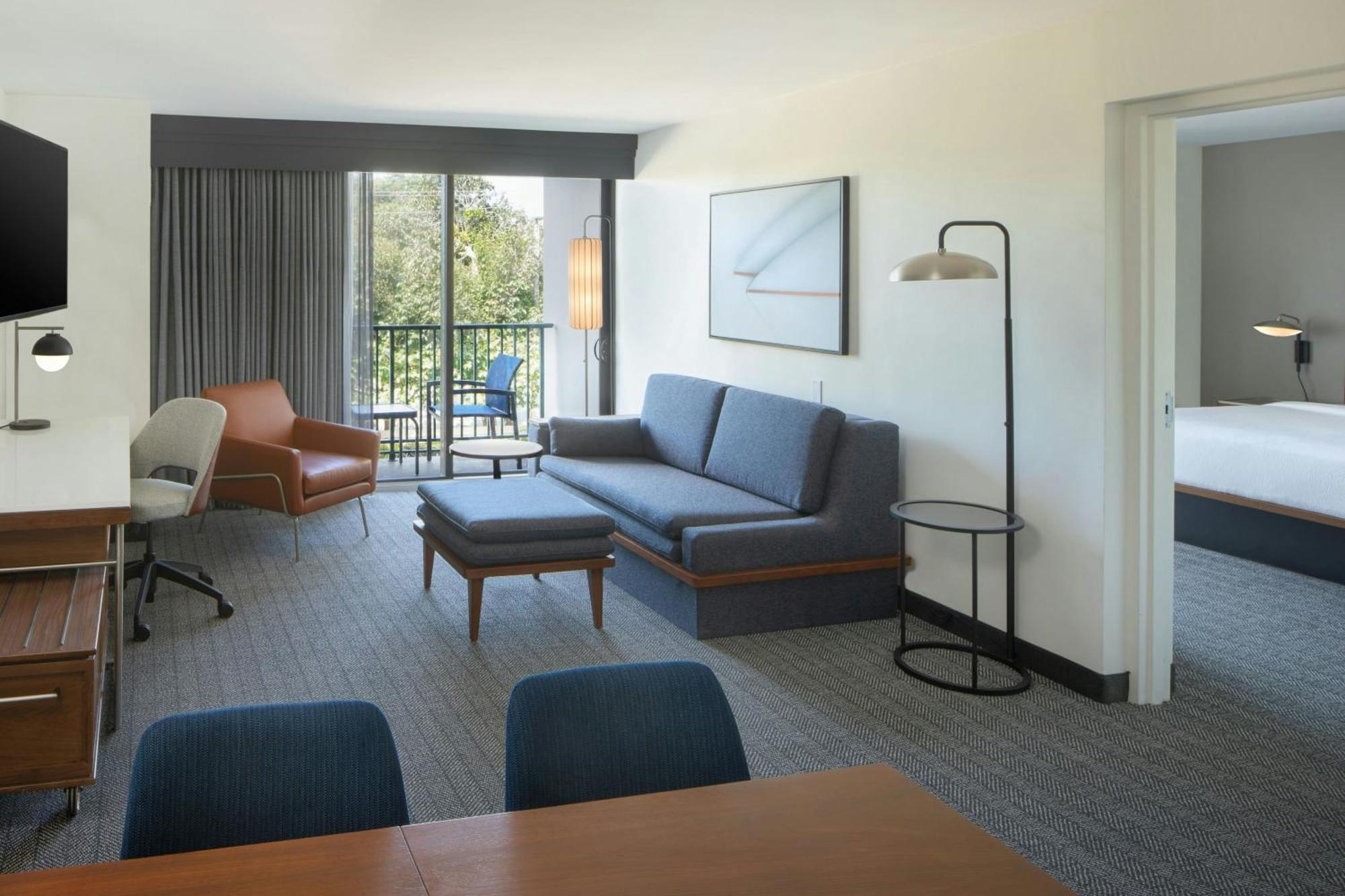 Courtyard By Marriott Fort Lauderdale East / Lauderdale-By-The-Sea Exterior photo
