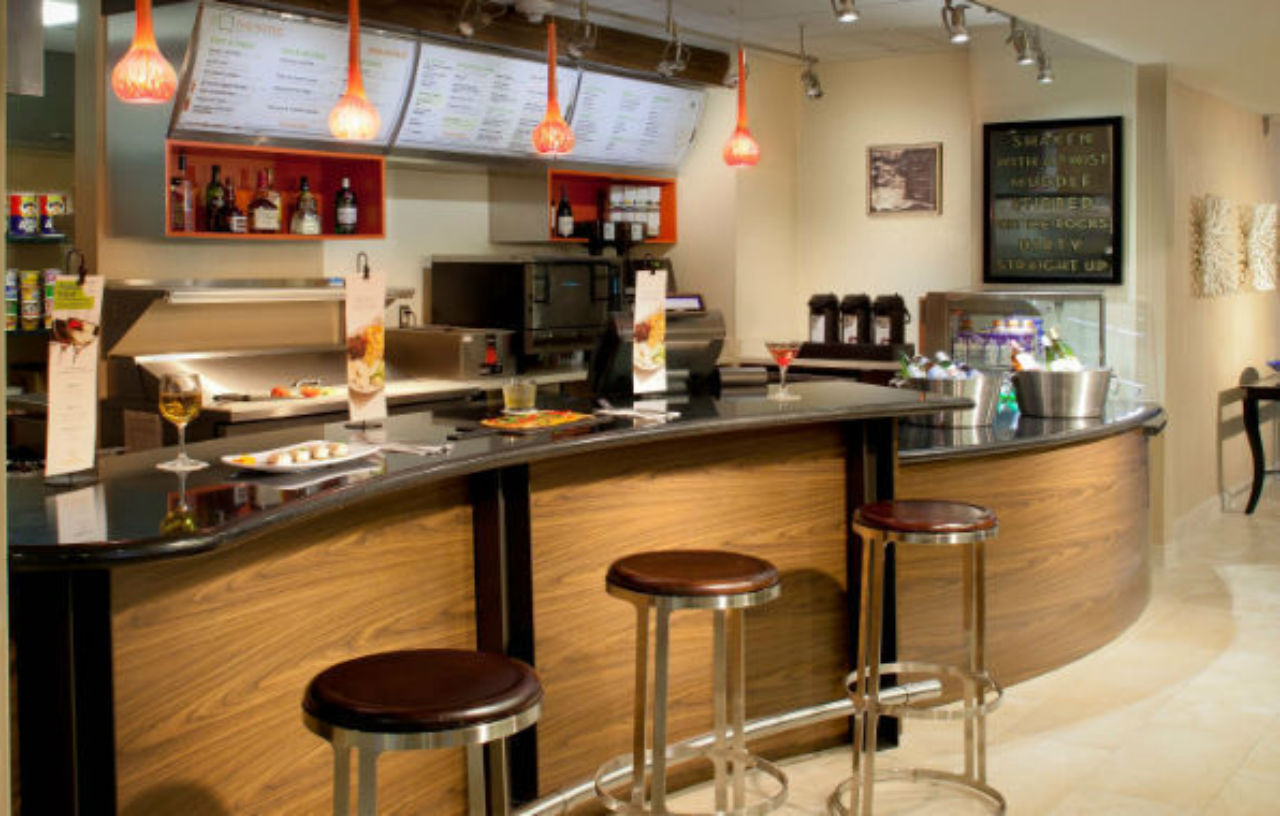 Courtyard By Marriott Fort Lauderdale East / Lauderdale-By-The-Sea Exterior photo